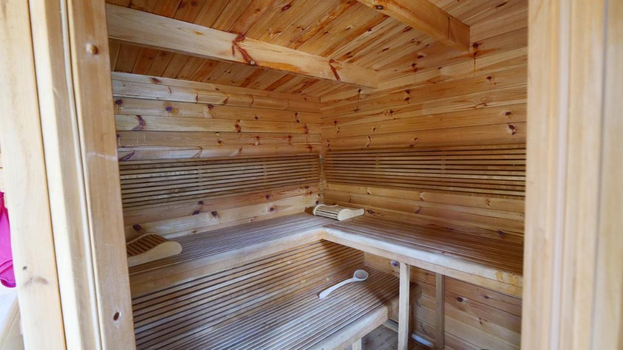 O Et Terre, Gite Ressourcement Bains Spa Cryo Sauna Et Foret Dormelles 외부 사진