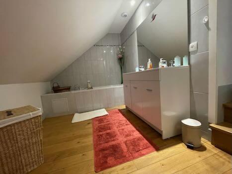 O Et Terre, Gite Ressourcement Bains Spa Cryo Sauna Et Foret Dormelles 외부 사진
